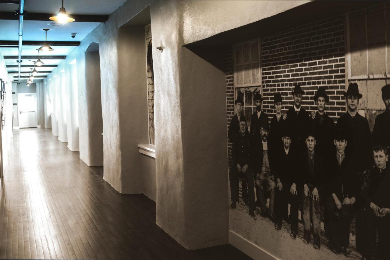 Hotel Millwright Amana Luaran gambar